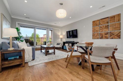 2506 Rockwell St, Chicago, IL 60647-1919