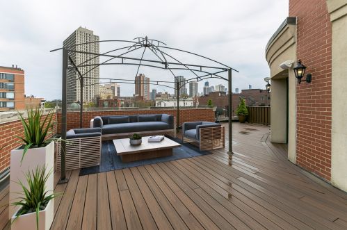 2014 Lincoln Ave, Chicago IL 60614-4598 exterior