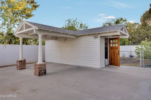 5828 3rd Ave, Phoenix AZ 85086-7201 exterior