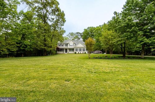 22184 Long Bow Dr, California MD 20619-2244 exterior