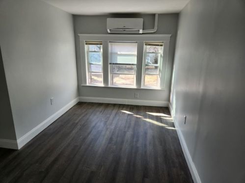 668 Grove St, Woonsocket RI  02895-5816 exterior