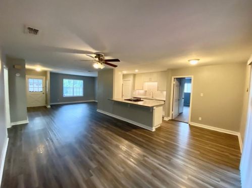 5903 Buffalo Pass, Austin TX  78745-3562 exterior