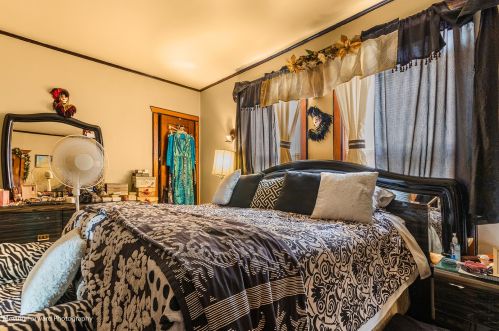 11140 Indiana Ave, Chicago IL 60628-2825 exterior