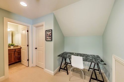 329 Kenmore Ave, Elmhurst IL 60126-3517 exterior