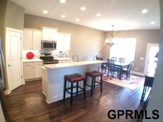 15753 Laurel Ave, Omaha, NE 68116-4542