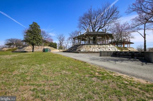 2905 Carlton Ave, Washington DC 20018-2615 exterior