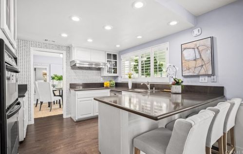 1871 Bryan Ave, Tustin CA 92780-4703 exterior