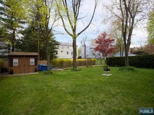 108 Hickory Ave, Tenafly NJ 07670-1547 exterior