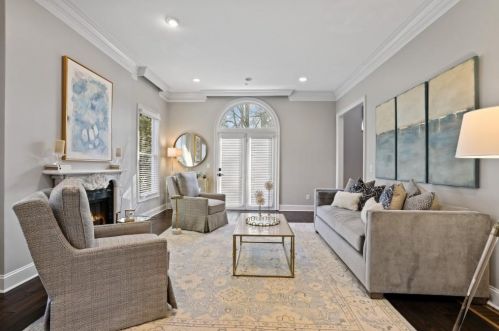 5625 Cross Gate Dr, Atlanta GA 30327-4815 exterior