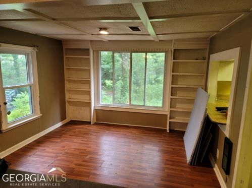 3006 Scenic Dr, Gainesville, GA 30506-1828