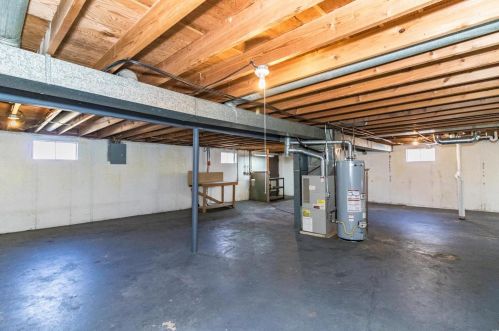 2637 Midland Rdg Dr, Saint Louis MO 63114-1232 exterior