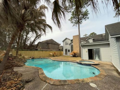 18523 Walden Frst Dr, Humble TX 77346-6006 exterior