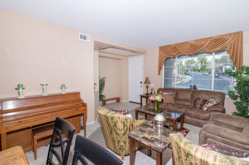 42171 Southern Hills Dr, Temecula, CA 92591-2905