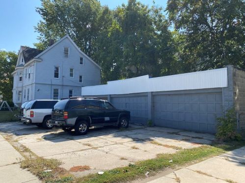 735 Belmont Ave, Springfield MA 01108-1637 exterior