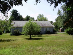 16 Osborne Path, Newton, MA 02459-3543