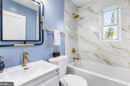 2257 16th St, Washington DC  20020-4301 exterior