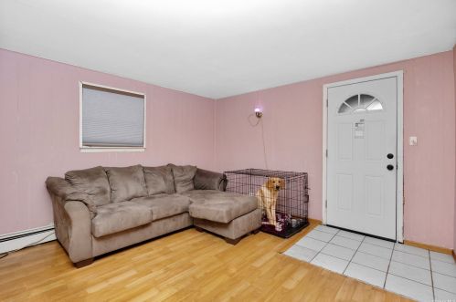 164 Belmont Ave, Babylon NY  11704-5229 exterior