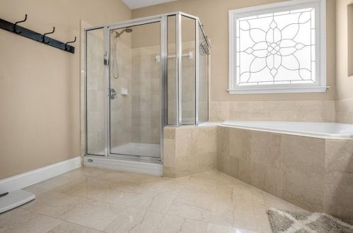 1263 Creekside Pl, Smyrna GA 30082-4883 exterior