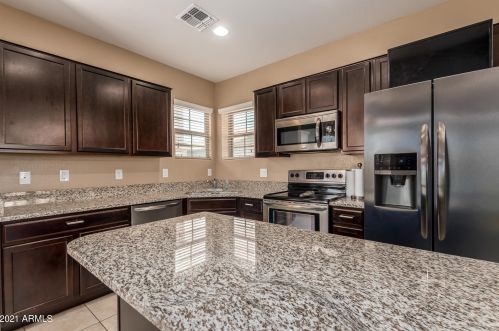 2016 77th Ln, Phoenix AZ  85035-5122 exterior