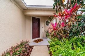 8164 Canterbury Lake Blvd, Tampa FL  33619-6680 exterior