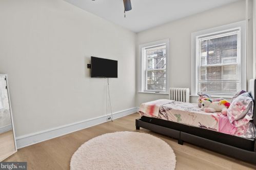 141 56 St, Philadelphia PA 19143-5306 exterior