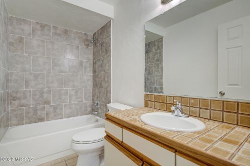 1285 Easy St, Tucson AZ  85719-1311 exterior