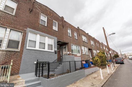 5912 Leithgow St, Philadelphia PA 19123-1420 exterior