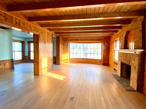 6100 Kilpatrick Ave, Chicago IL 60652-3516 exterior