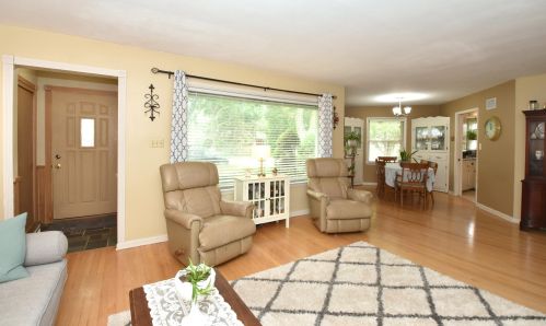 3047 121st St, Milwaukee WI  53222-4010 exterior