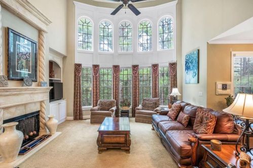 2551 Essex Ln, Atlanta GA 30331-7855 exterior