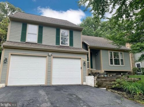 2723 Deer Ridge Dr, Silver Spring MD  20904-7100 exterior