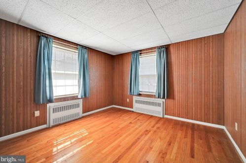 924 Sherry Ln, Lancaster PA 17601-2024 exterior