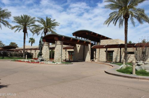 1813 Mead Pl, Chandler AZ 85248-5436 exterior