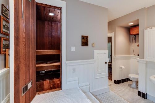 746 Gorham St, Madison WI 53703-1521 exterior