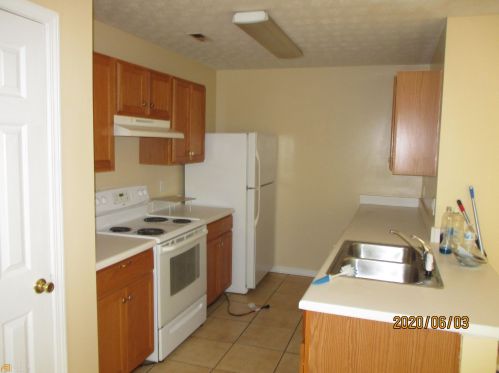 5782 Strathmoor Manor Cir, Lithonia GA  30058-2622 exterior