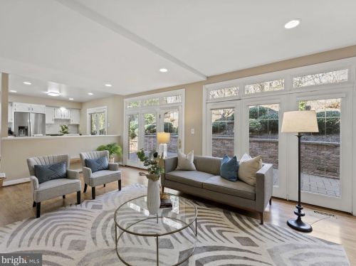 207 Glendale Ave, Alexandria VA 22301-2452 exterior