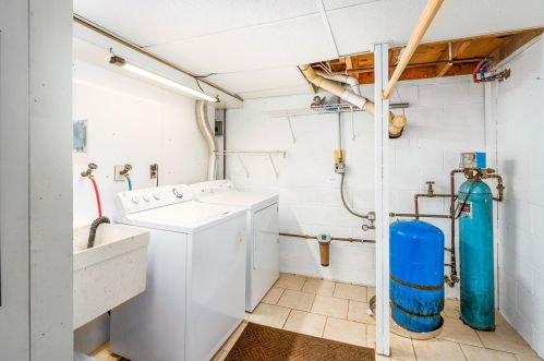 5779 Pike Lk Rd, Duluth MN 55811-9620 exterior