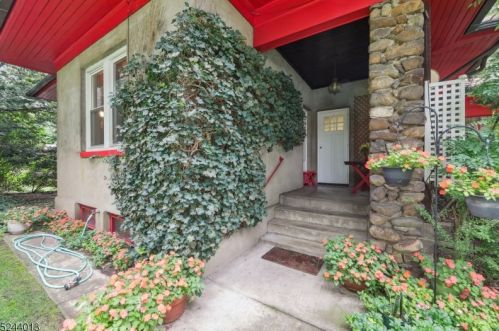 117 Maplewood Ave, Maplewood NJ 07040-1233 exterior