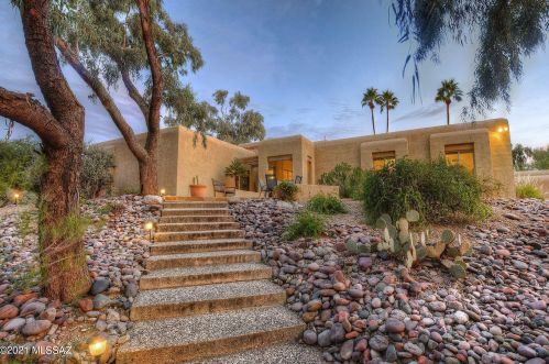 4240 Larrea Ln, Tucson, AZ 85750-2439