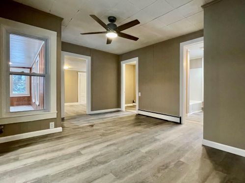 48 Pembroke Rd, Concord NH  03301-5642 exterior