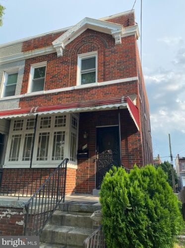 812 Tewkesbury Pl, Washington, DC 20012-2606