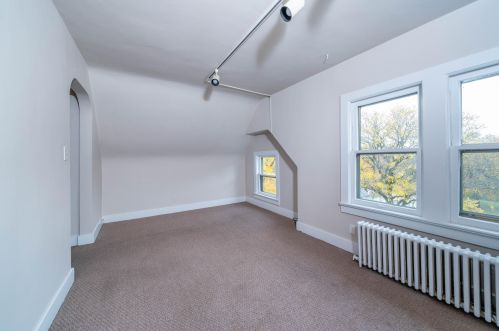 910 Davis St, Kalamazoo MI 49008-1195 exterior