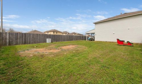 1486 Newbury St, Georgetown TX 78626-7616 exterior