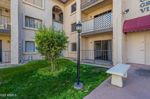 3033 Devonshire Ave, Phoenix AZ  85016-5894 exterior