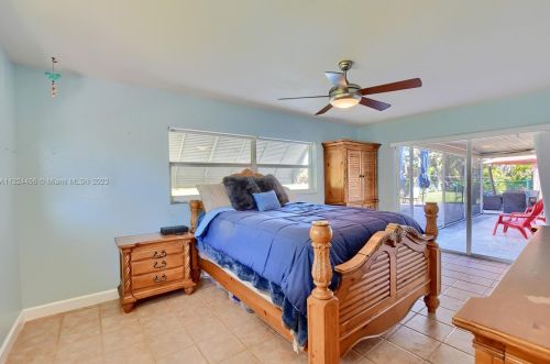 1083 25 Ave, Boynton Beach FL 33435-6731 exterior