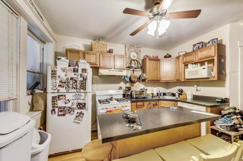 3315 Oakley Ave, Chicago IL 60618-6207 exterior