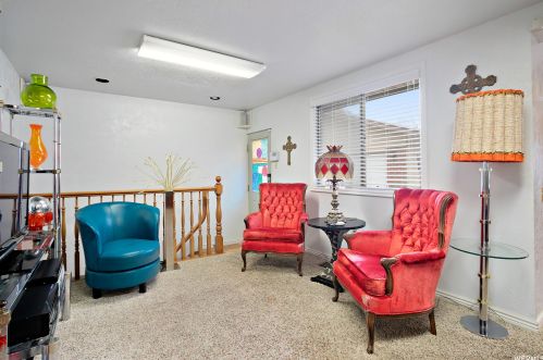 1960 Camelot Way, Taylorsville, UT 84084-3202