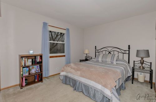 9209 Arthur St, Bull Valley IL 60014-4908 exterior