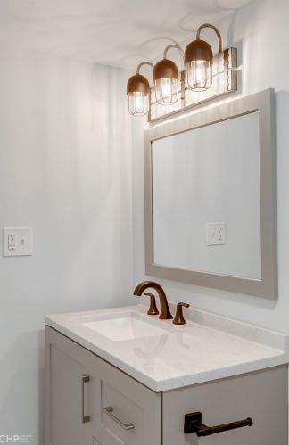 9925 Emerald Ave, Chicago IL  60628-1033 exterior