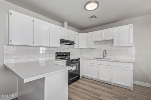 3116 37 Dr, Phoenix AZ 85053-3735 exterior